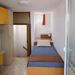 Sunny View Apartment *