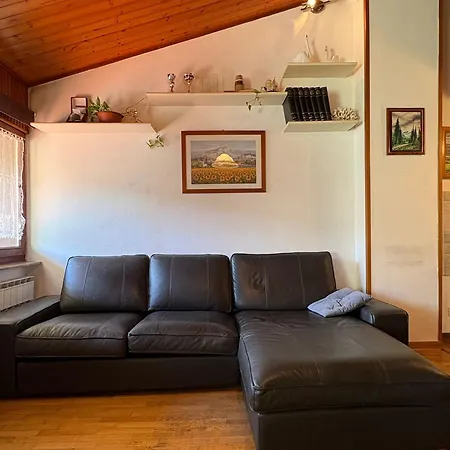 Sunny View Apartment